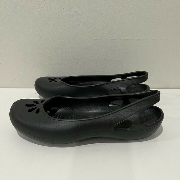 black crocs women's size 9